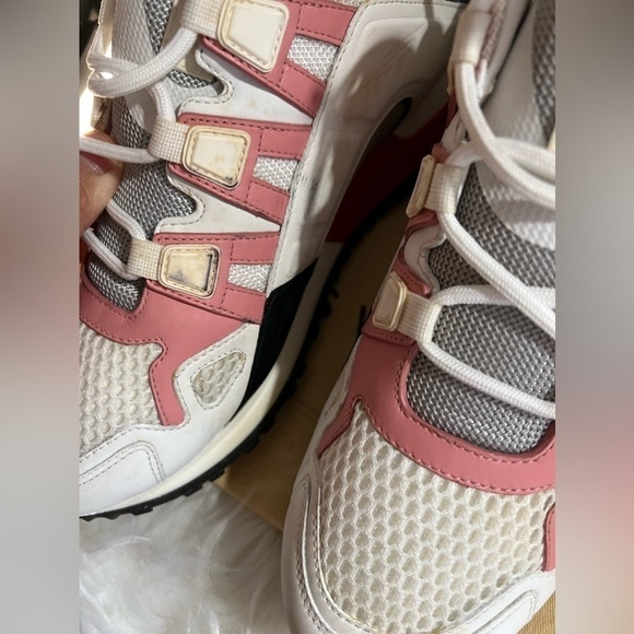 LOUIS vuitton runaway sneaker (38) - Picture 16 of 16